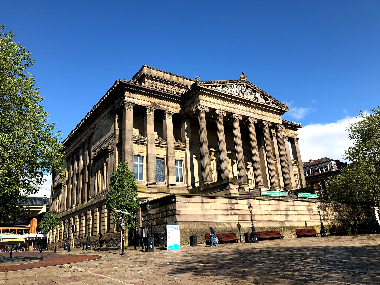 https://whatremovals.co.uk/wp-content/uploads/2022/02/Harris Museum, Art Gallery & Library-300x225.jpeg